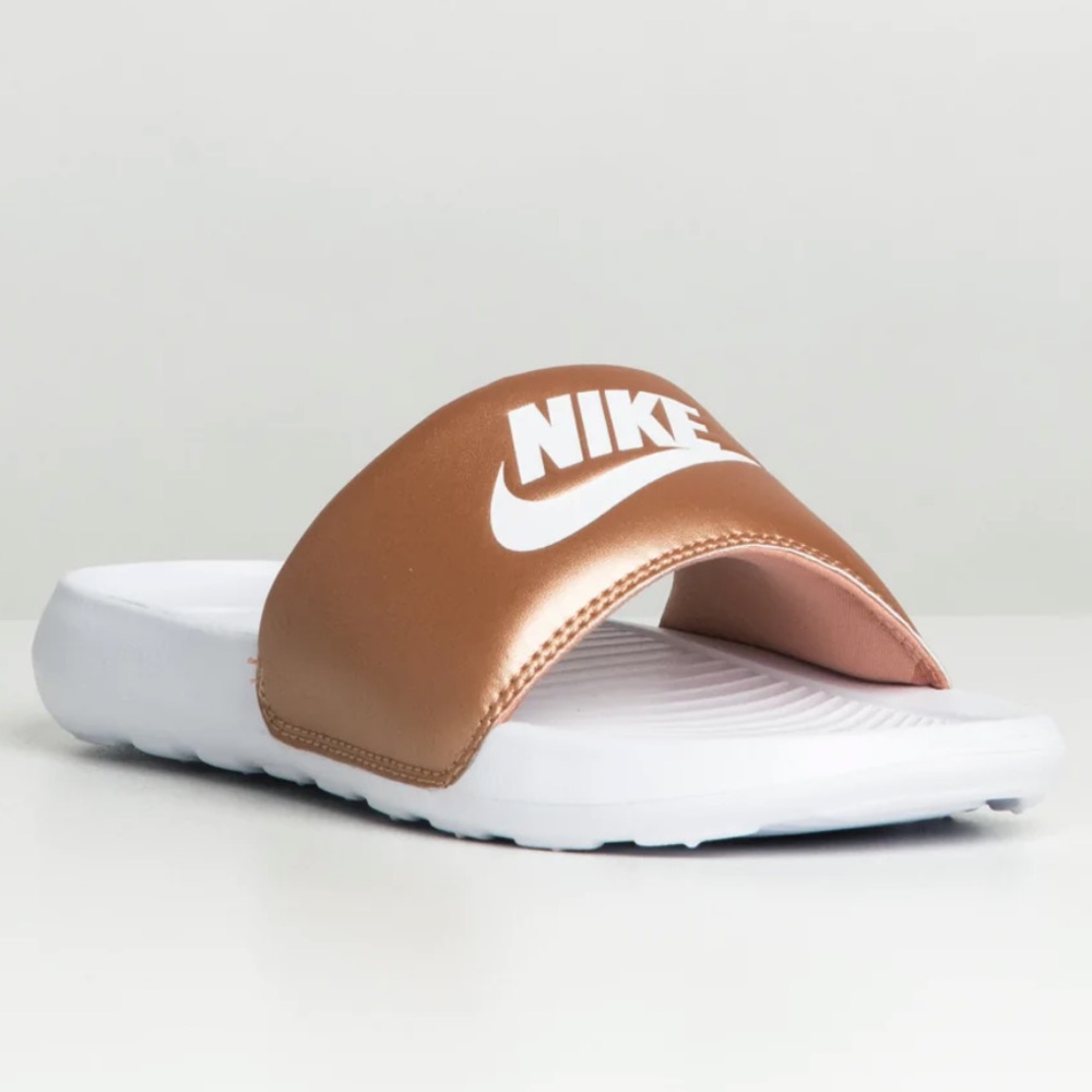 Nike Victori One Women's Slide Sandals size 9